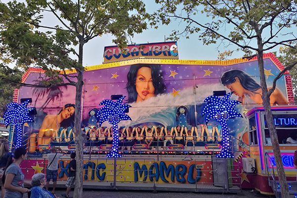 凯发k8照明的娱光灯用在西班牙游乐装备展示